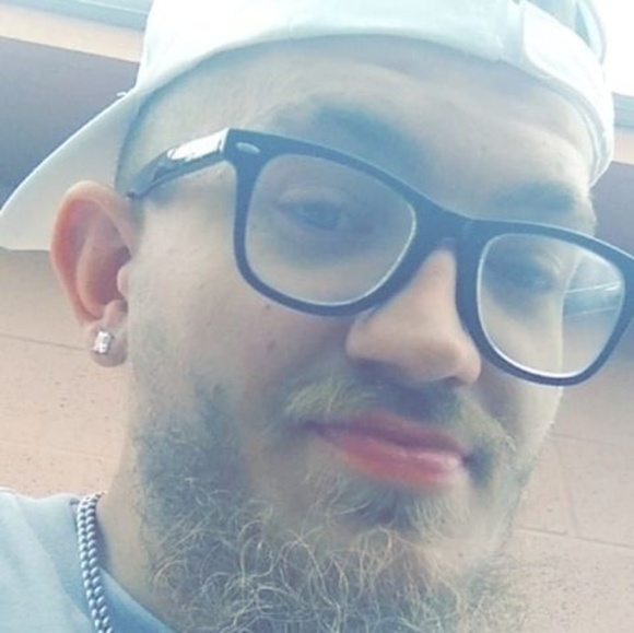 Meet your Posher, Kyle - Picture 1 of 1